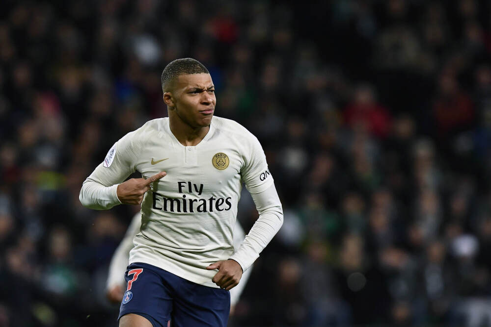 用好观察历史的“显微镜”（编辑手记）